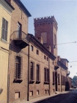 La facciata di Palazzo Bonaccossi su via Cisterna del Follo.